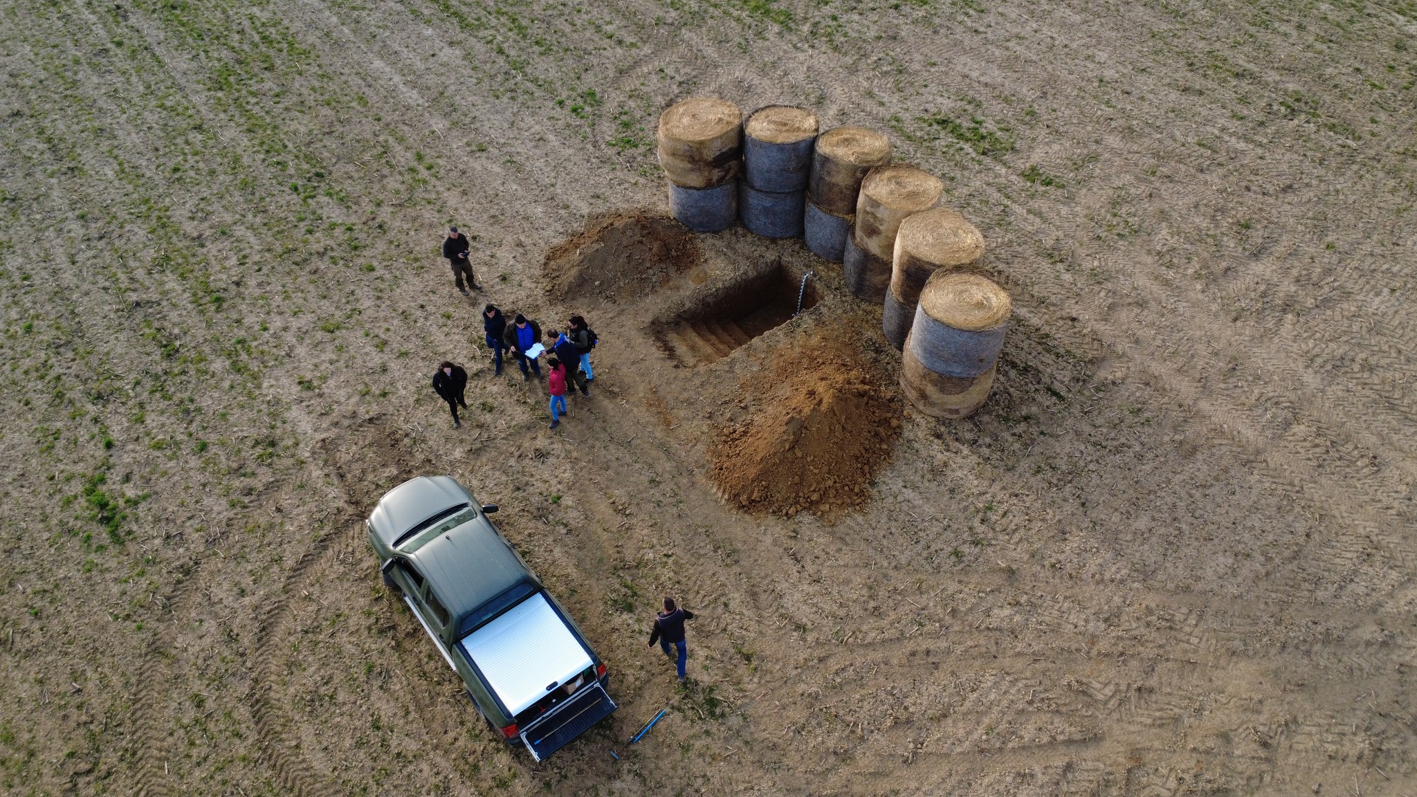 Szakmai gyakorlat a vasi dombokon: talajokat vizsgált a 9-es csoport
