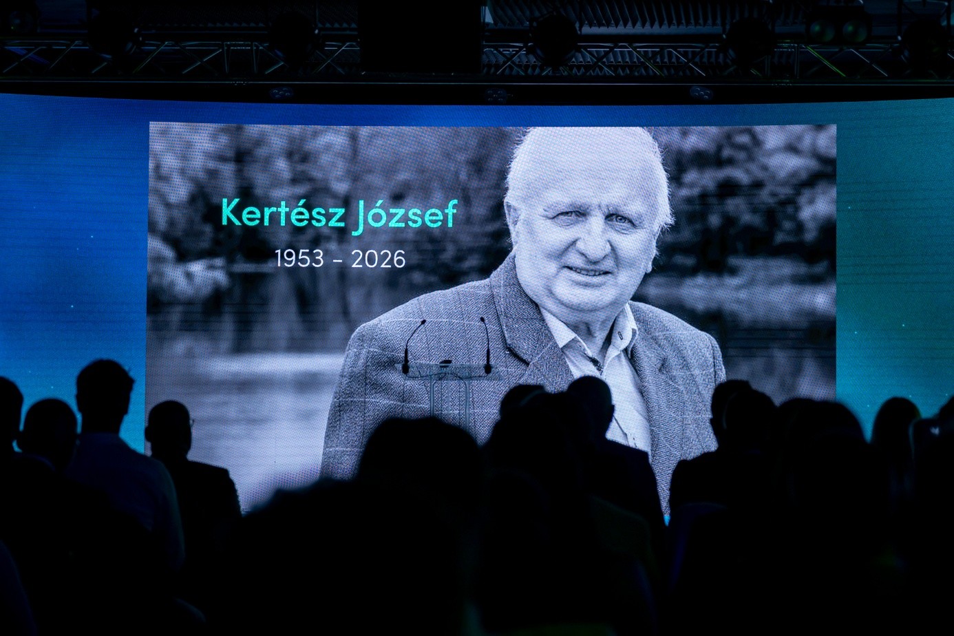 Kép2-kertész.jpg